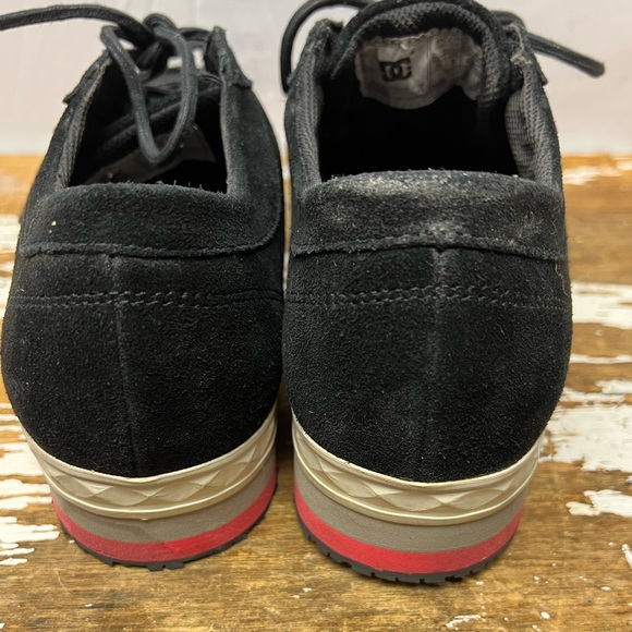DC Creeper Low Top Black Suede Skateboard Shoe - Picture 5 of 7